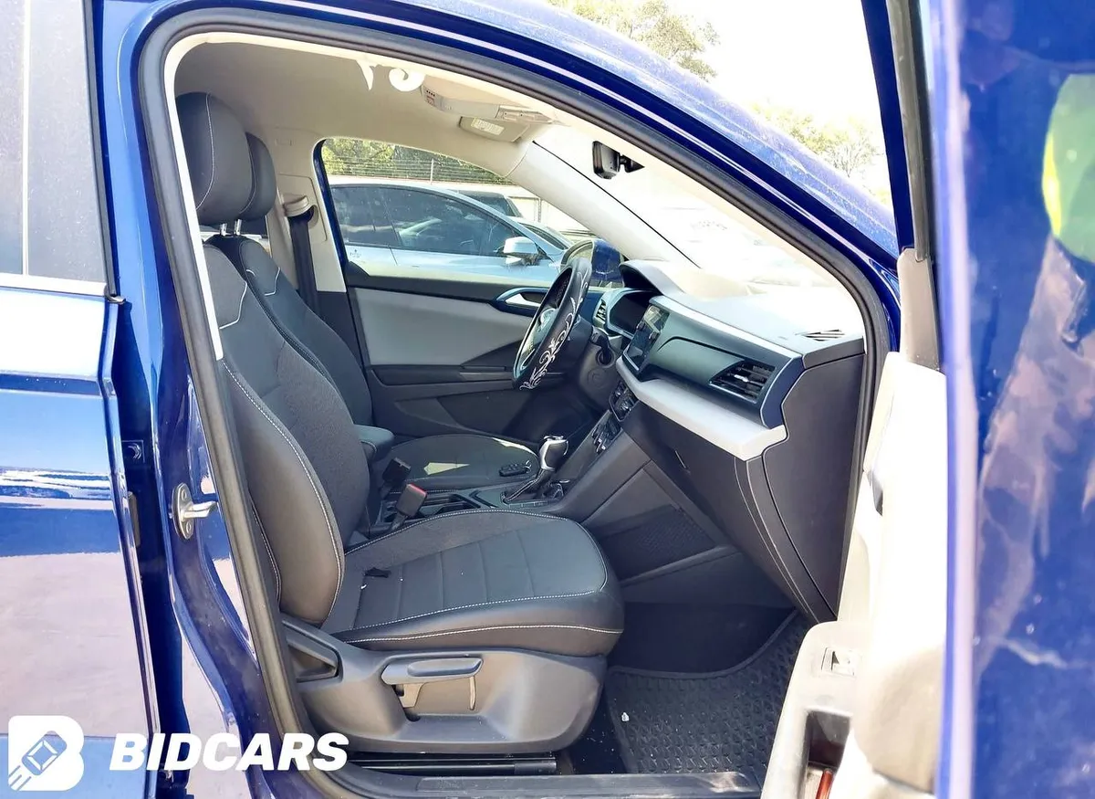 VOLKSWAGEN TAOS SE 2023