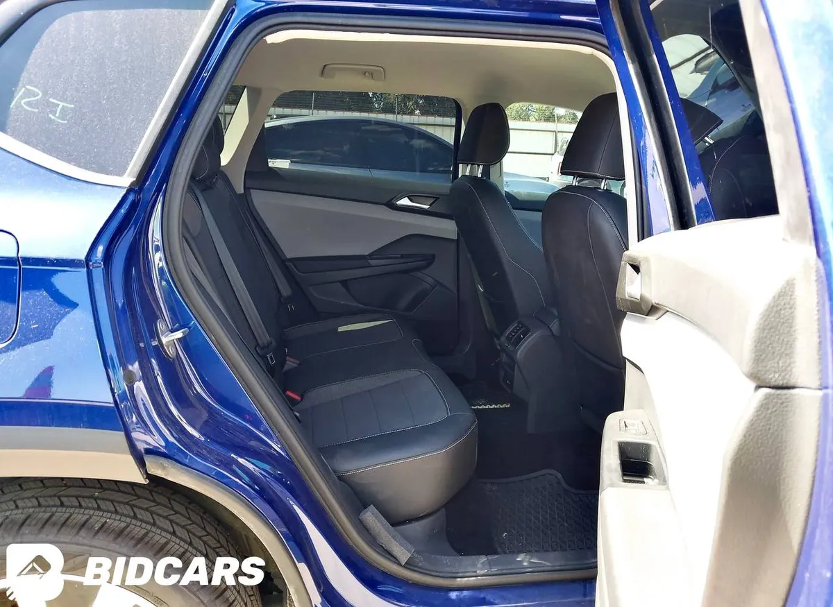 VOLKSWAGEN TAOS SE 2023