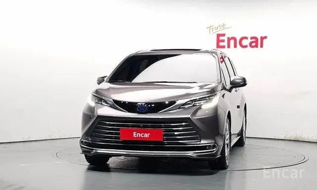 TOYOTA SIENNA LIMITED 2022