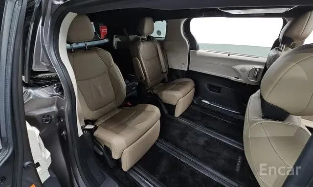 TOYOTA SIENNA LIMITED 2022