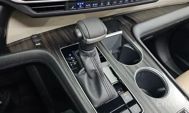 TOYOTA SIENNA LIMITED 2022