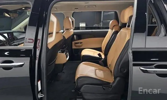 KIA CARNIVAL NOBLESSE 2022