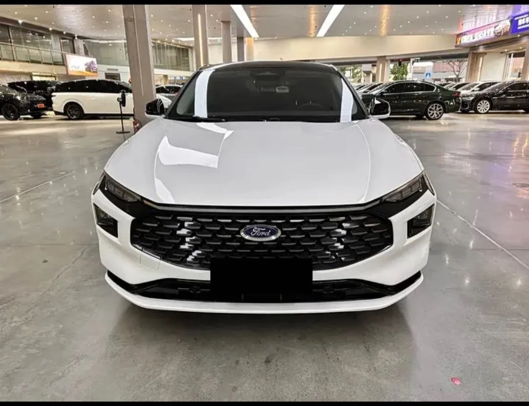 FORD MONDEO LUXURY 2023