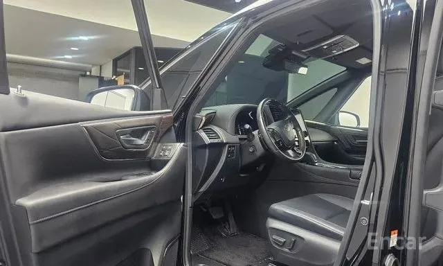 TOYOTA ALPHARD EXECUTIVE HYBRID 2023