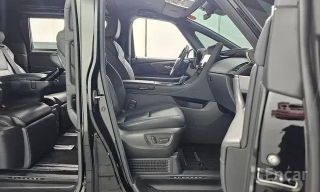 TOYOTA ALPHARD EXECUTIVE HYBRID 2023