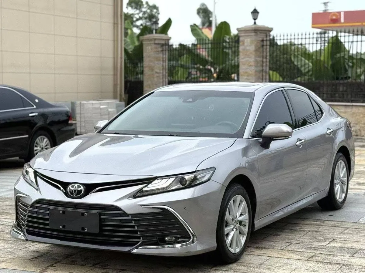TOYOTA CAMRY LUXURY 2022