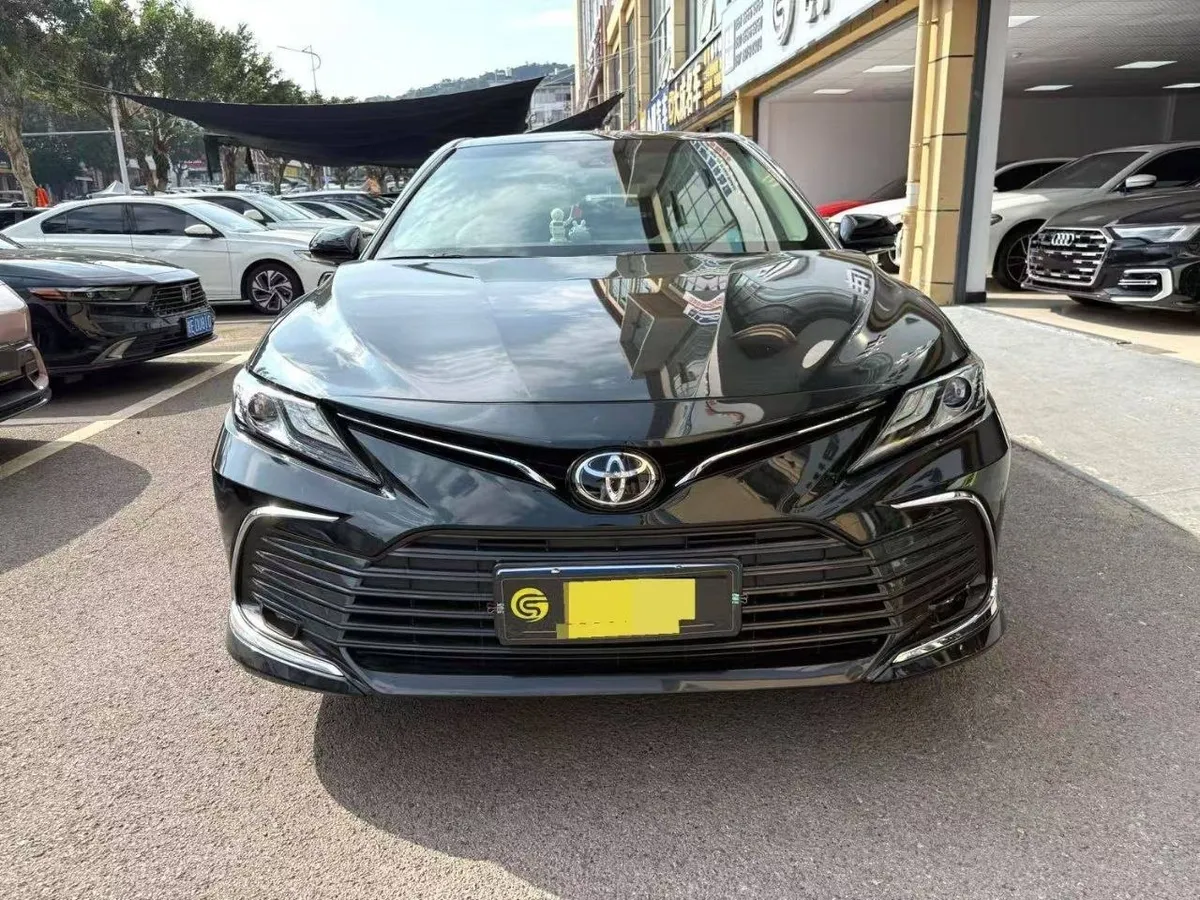 TOYOTA CAMRY LUXURY 2022
