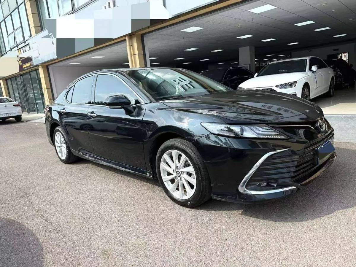 TOYOTA CAMRY LUXURY 2022