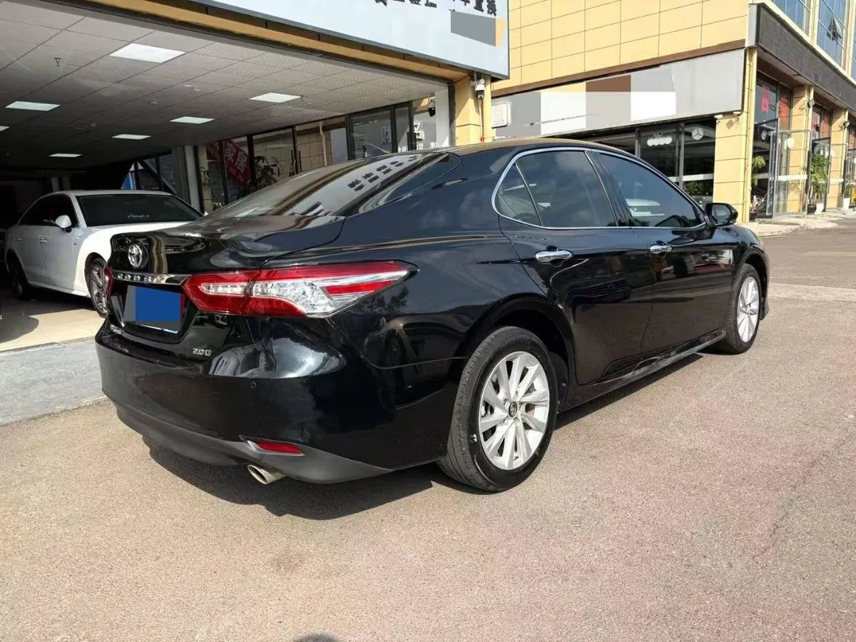 TOYOTA CAMRY LUXURY 2022