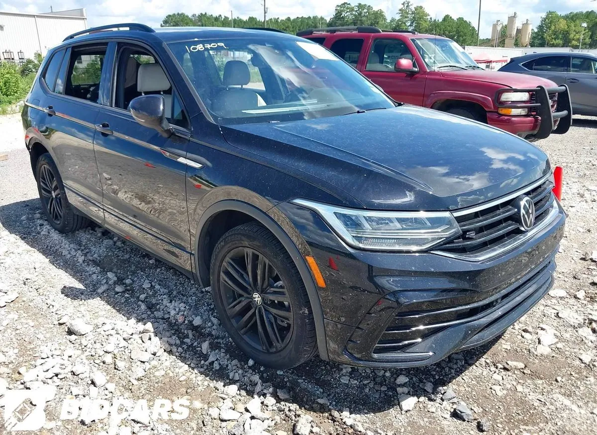 VOLKSWAGEN TIGUAN SE 2022