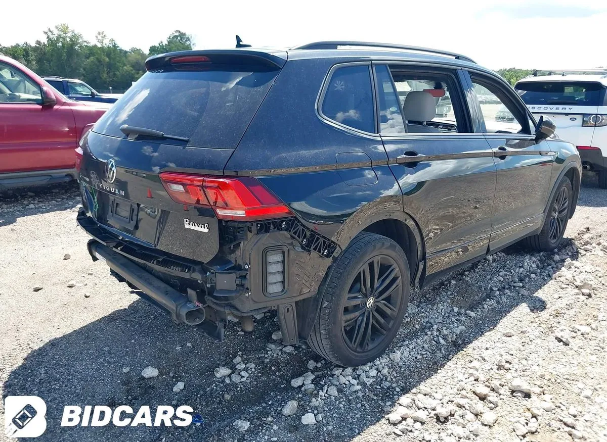 VOLKSWAGEN TIGUAN SE 2022