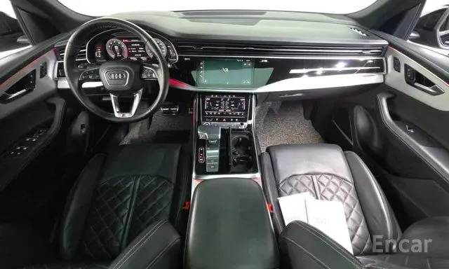 AUDI Q8 PREMIUM 2022