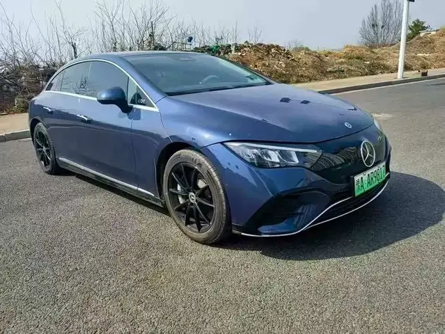 MERCEDES-BENZ EQE 2022