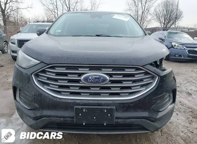 FORD EDGE TITANIUM 2022