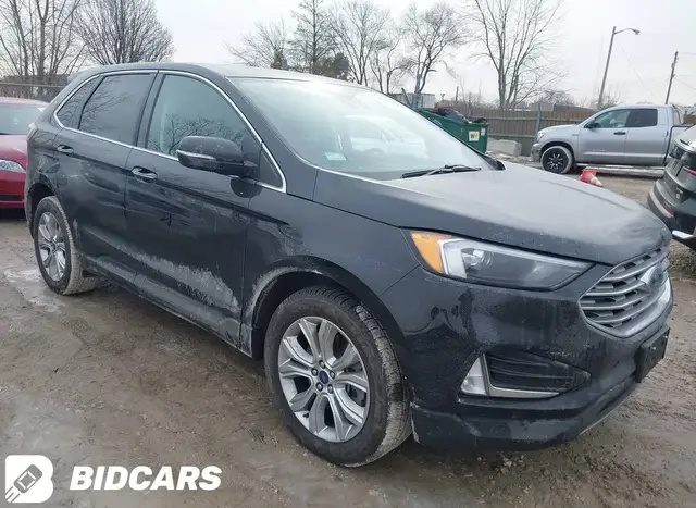 FORD EDGE TITANIUM 2022