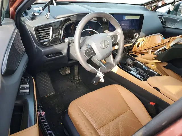 LEXUS NX LUXURY 2025