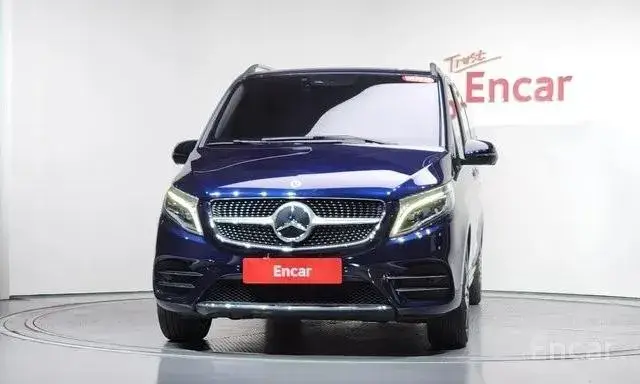 MERCEDES-BENZ V-300 4MATIC 2022