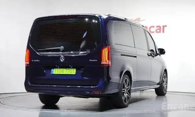 MERCEDES-BENZ V-300 4MATIC 2022