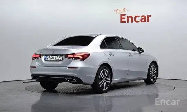 MERCEDES-BENZ A-CLASS A 220 2022