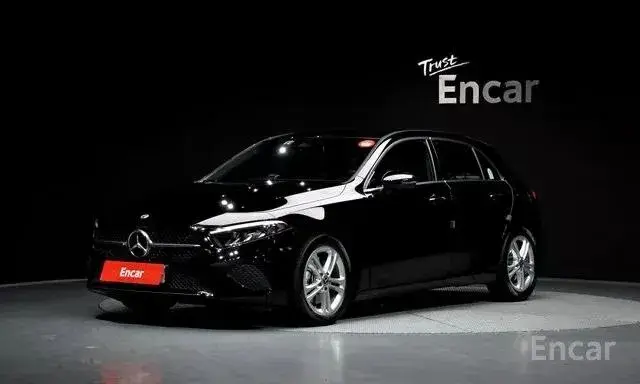 MERCEDES-BENZ A-CLASS A 220 2024
