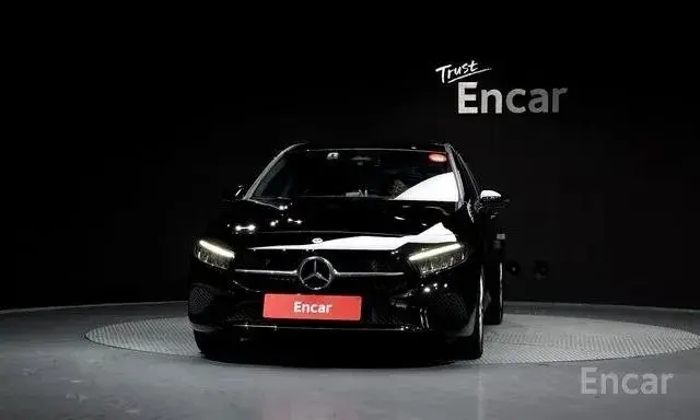 MERCEDES-BENZ A-CLASS A 220 2024
