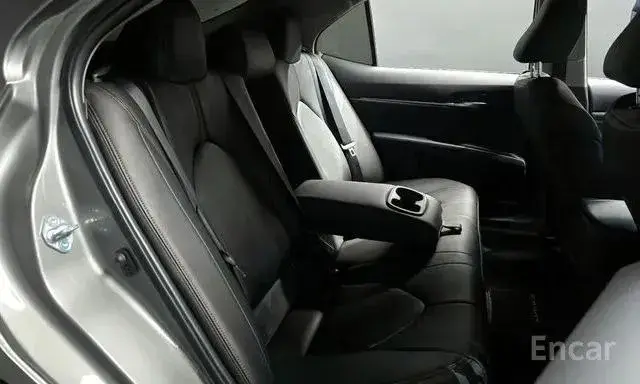 TOYOTA CAMRY HYBRID 2022