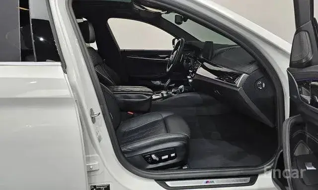 BMW 530I XDRIVE M-SPORT 2022