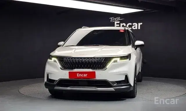 KIA CARNIVAL NOBLESSE 2023