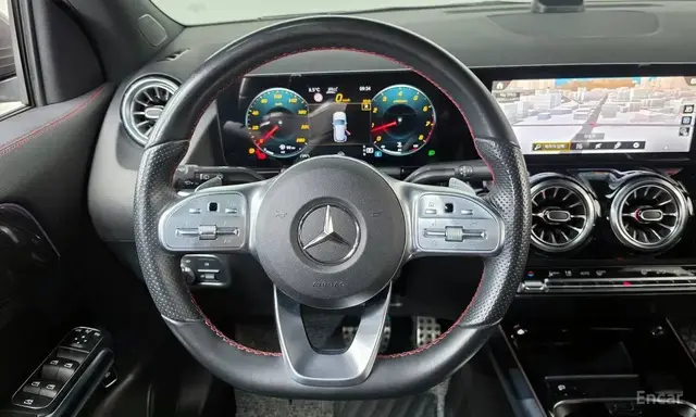 MERCEDES-BENZ GLA 250 4MATIC 2022