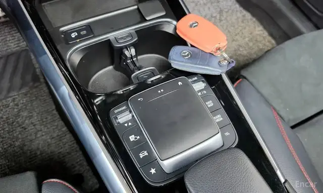 MERCEDES-BENZ GLA 250 4MATIC 2022