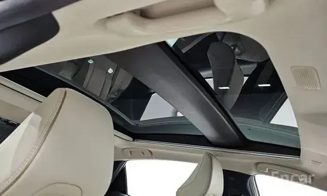 TOYOTA CROWN CROSSOVER HYBRID 2023