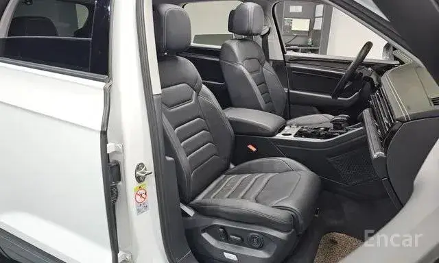 VOLKSWAGEN TOUAREG PREMIUM 2023