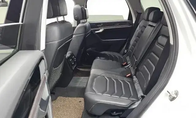 VOLKSWAGEN TOUAREG PREMIUM 2023