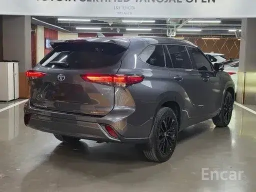 TOYOTA HIGHLANDER LIMITED 2023
