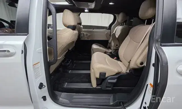 TOYOTA SIENNA LIMITED 2022