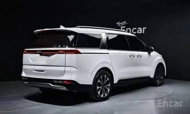 KIA CARNIVAL SIGNATURE 2022