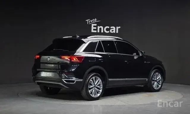 VOLKSWAGEN T-ROC 2022