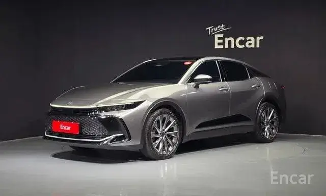 TOYOTA CROWN CROSSOVER HYBRID 2023