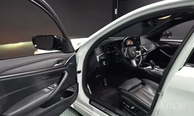 BMW 520I M SPORT 2022