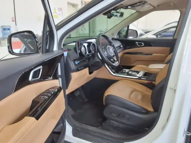 KIA CARNIVAL NOBLESSE 2022