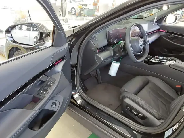 BMW 520I 2023