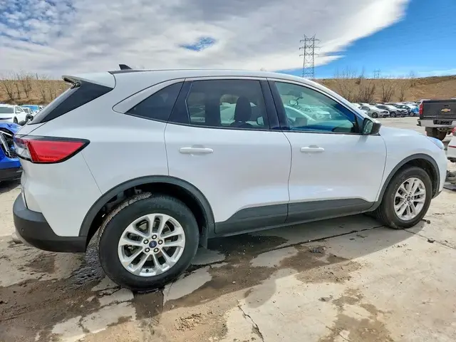 FORD ESCAPE 2022