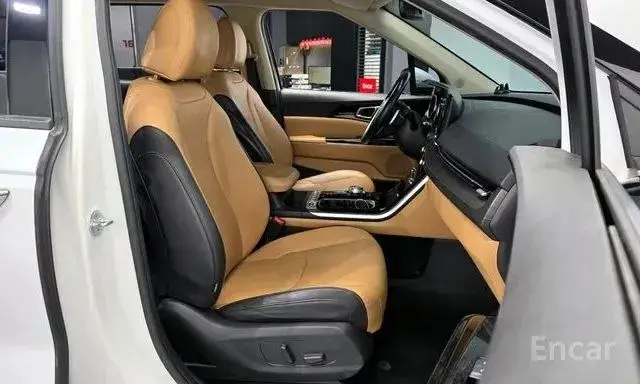 KIA CARNIVAL NOBLESSE 2022
