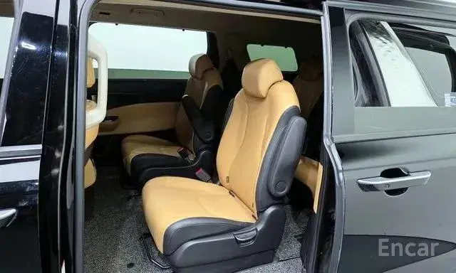 KIA CARNIVAL NOBLESSE 2022