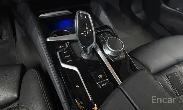 BMW 520I LUXURY 2022