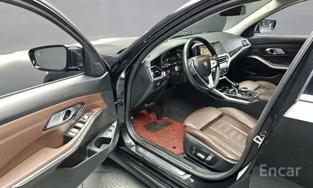 BMW 320D LUXURY 2022