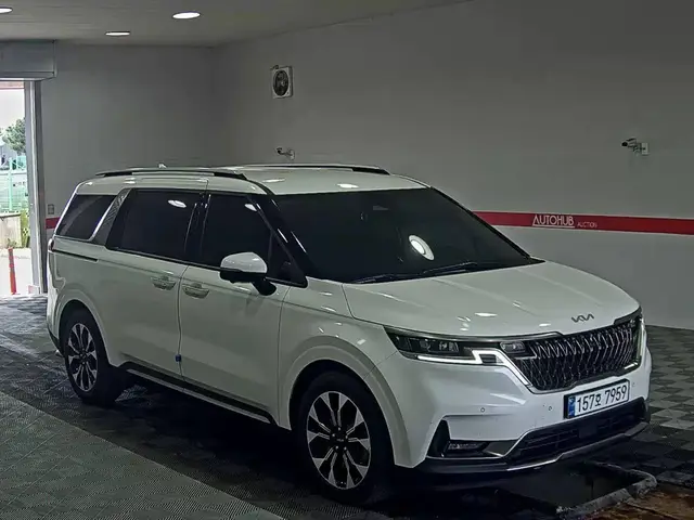 KIA CARNIVAL NOBLESSE 2022