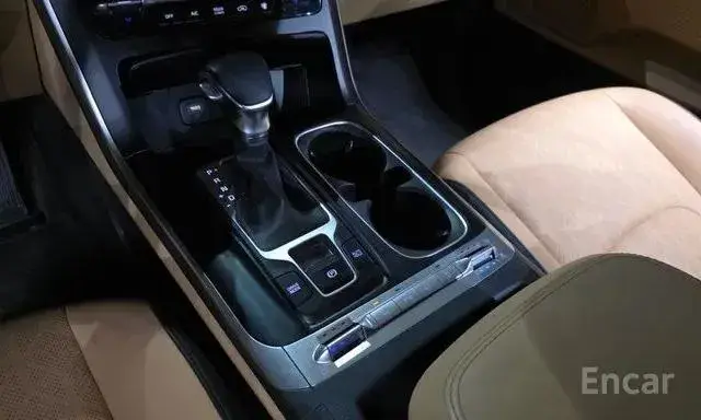 KIA CARNIVAL 2023