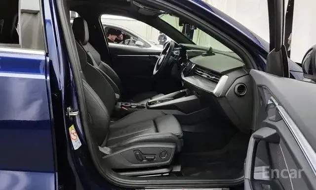 AUDI A3 PREMIUM 2022
