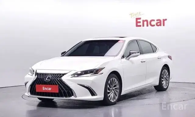 LEXUS ES300H 2023